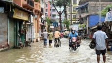 Flood situation in Bengal displaces over 3L people from their homes