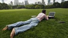 Vancouver Park Board Commissioner endorses free Wi-Fi in Vancouver Parks