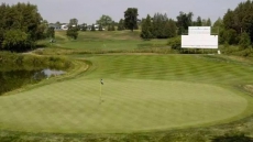 Greens Are The New White? Canadian Golfers Hitting The Links This Christmas