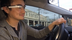 Texting with Google Glass distracts drivers
