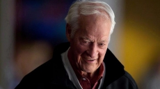 Hockey great Gordie Howe resting at daughter's home in Texas after stroke