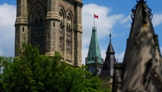 Government poll finds nearly half of Canadians think 'too many immigrants' are coming
