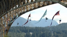 WATCH: RCMP Remove Pipeline Protesters From Vancouver’s Ironworkers Memorial Bridge