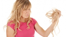 Winnipeg Woman's Website Offers Help To People Who Suffer From Condition Of Pulling Out Own Hair