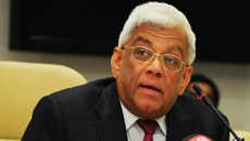 HDFC supremo to advise Gavaskar for IPL