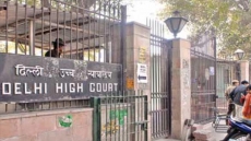 HC notice to Delhi government over bars near school
