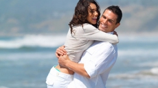 An App That Helps You Cuddle Up To Strangers