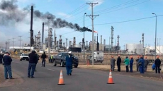 Explosion At Husky Refinery In Wisconsin Sends Several People To Hospital