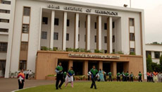 Australian varsity signs MoU with two oldest IITs