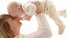 Infants smell threats by mother's odour