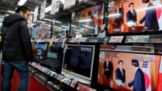 In Bid For Better Ties, South Korea And Japan Reach Landmark Deal On Wartime Korean Sex Slaves