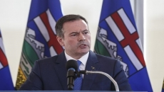 Either you love Canada or you don't: Alberta premier rebukes separatists
