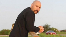 Vancouver man partway through charity swim from New Brunswick to P.E.I. and back