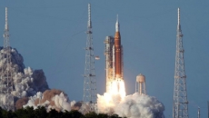 Canadian astronaut Jeremy Hansen lifts off on historic moon mission Artemis II