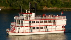 Father’s Day Fun on the Lower Niagara River