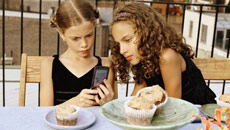 App that locks kids' gadgets for family meal