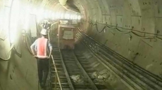 Man Dies After Jumping Before A Metro Railway Train In Kolkata