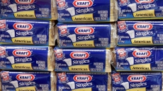 Kraft Says Program To Put Dietitian Group's 'Kids Eat Right' Logo On Kraft Singles Ending