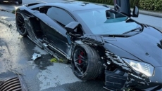 Driver flees after crashing Lamborghini into retaining wall of a residence: North Van RCMP