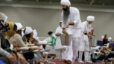 Sikhs Organise Community Kitchen At Religious Conference In US