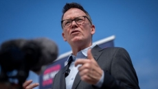 Opposition Leader Falcon ends BC United election campaign, backs BC Conservatives