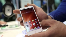 LG to ship 60 mn phones in 2014