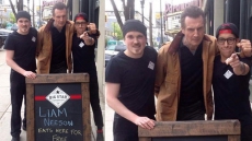 Vancouver-Area Cafe Puts Up A Sign Saying 'Liam Neeson Eats Here For Free', So He Showed Up