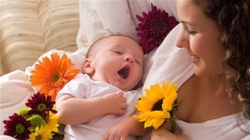 Lullabies improve pre-term infants' health
