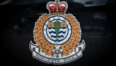 Man arrested on Vancouver's Main Street over axe threats and plate-smashing on patio