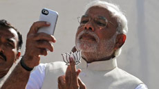 Police lodge FIR against Modi for poll code breach