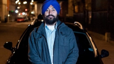 Police apologise to Sikh cabbie for girl's assault