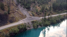 Several people stranded on Highway 99 near Lillooet, B.C., following mudslides