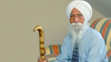 Britain's Oldest Man, A Sikh, Celebrates Christmas