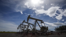Canadian Oil Producers Prepared For Temporary Price Slump As Virus Spreads