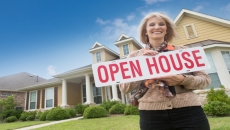 B.C. real estate agents asked to pause open houses