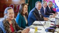 Ottawa could help health care with better international recruiting, Smith says