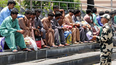 India releases 37 Pakistani prisoners