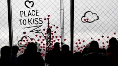 Lockin' Lips In Paris: Couples Seal Their Love At Eiffel Tower With Heart-Shaped Post-Its