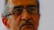Bhushan expresses differences with Kejriwal