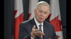 Manning sorry for not encouraging consultation before Wildrose defections