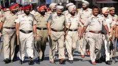 1,300 Punjab Cops Moved From Vip Duties To Battle Corona