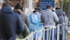 Masks to be mandatory in Quebec high school