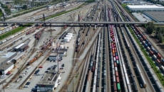 'Unacceptable': Business groups say rail stoppage would hit grain, groceries and more