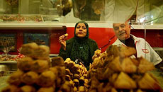 Smelling High-Calorie Food For 2 Minutes Can Help You Eat Less