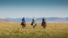 Alberta ranchers to conserve huge tract of native grassland