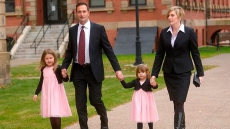 Premier Robert Ghiz of P.E.I. to resign, does not rule out federal run