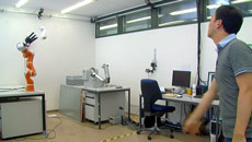 Robotic arm that can catch flying objects