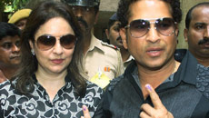 Tendulkar celebrates 41st birthday by voting