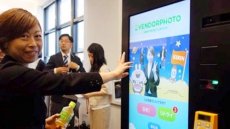 Selfie 'Vending Machines' To Enthral Tourists In Japan
