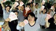 This Chinese Boss Pays Employees $15 for Every Kilogram They Shed